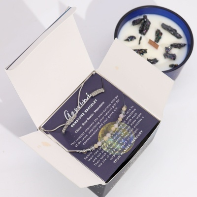 Bliźnięta - świeczka zapachowa i bransoletka z drobnych kamieni naturalnych