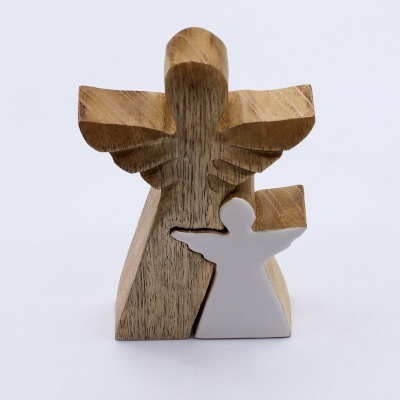 Anioł z Drewna Mango z Małym Aniołem - Biała Emalia - 15 cm