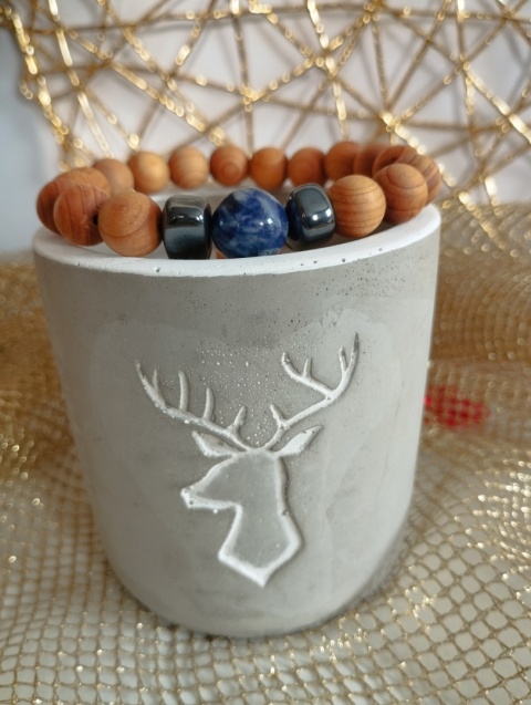 Zestaw dla Niego: Świeca sojowa i bransoletka z drewna cedrowego