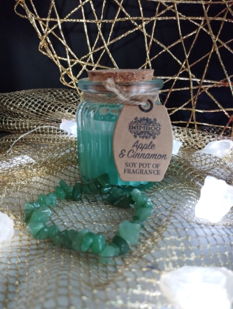 Zestaw na Walentynki - Świeca sojowa Jabłko z cynamonem i bransoletka z Jadeitu