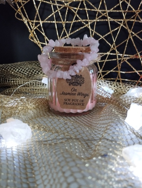 Zestaw na Walentynki - Świeca sojowa Jaśminowa i bransoletka Kwarc Różowy